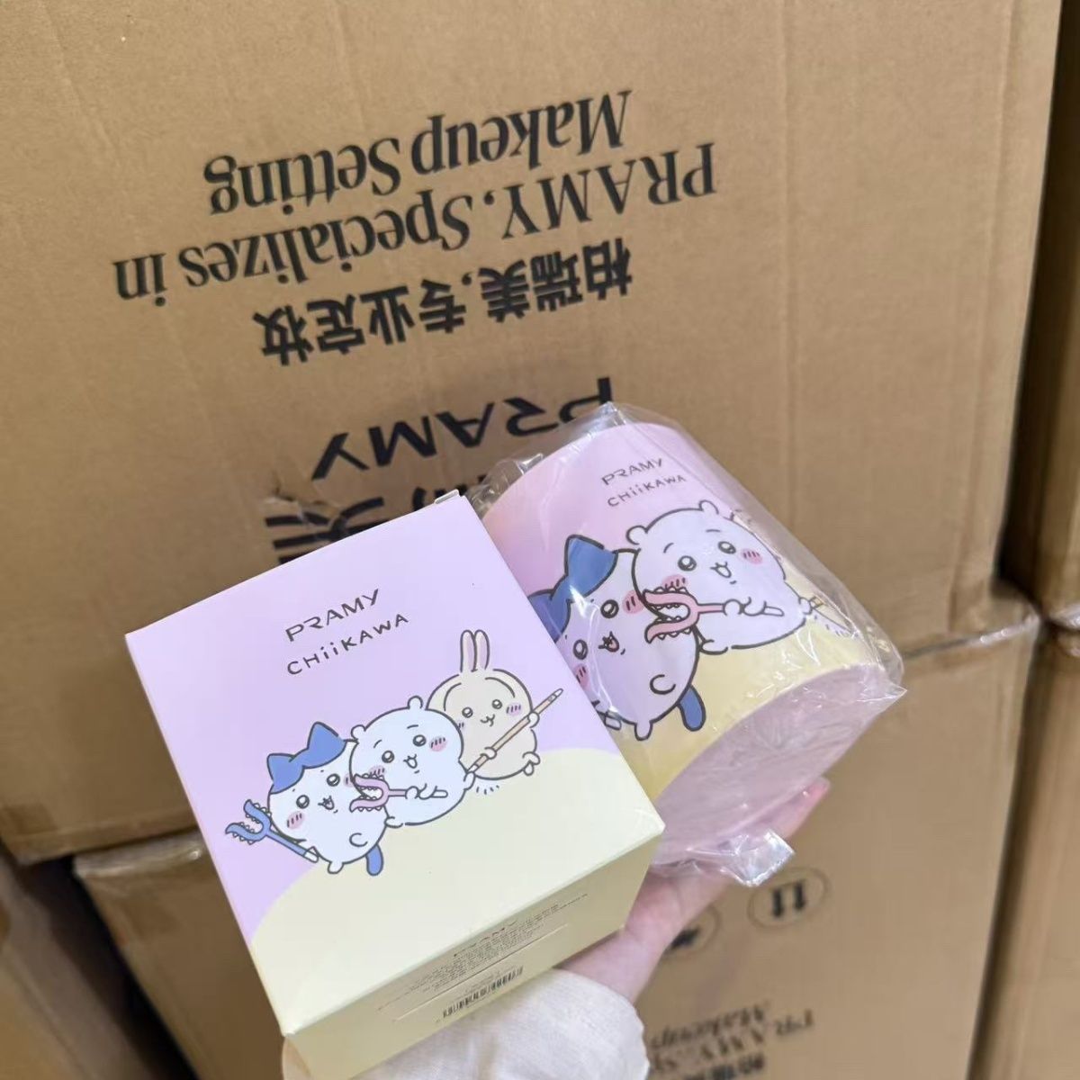 チイカワコラボ メイクブラシホルダー ペンコンテナ かわいい - Beauty Makeup Products のレビューと価格